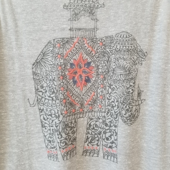 NEW! LUCKY BRAND Elephant Graphic Sleeveless Tank Top Medium. - Picture 4 of 6